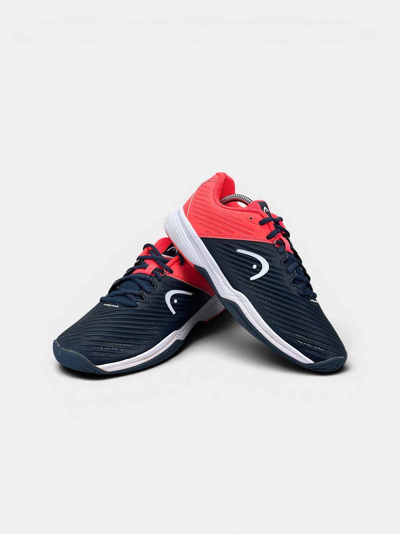 Head Sneakers — buty sportowe damskie w bardzo dobrym stanie rozmiar 39, boczny profil