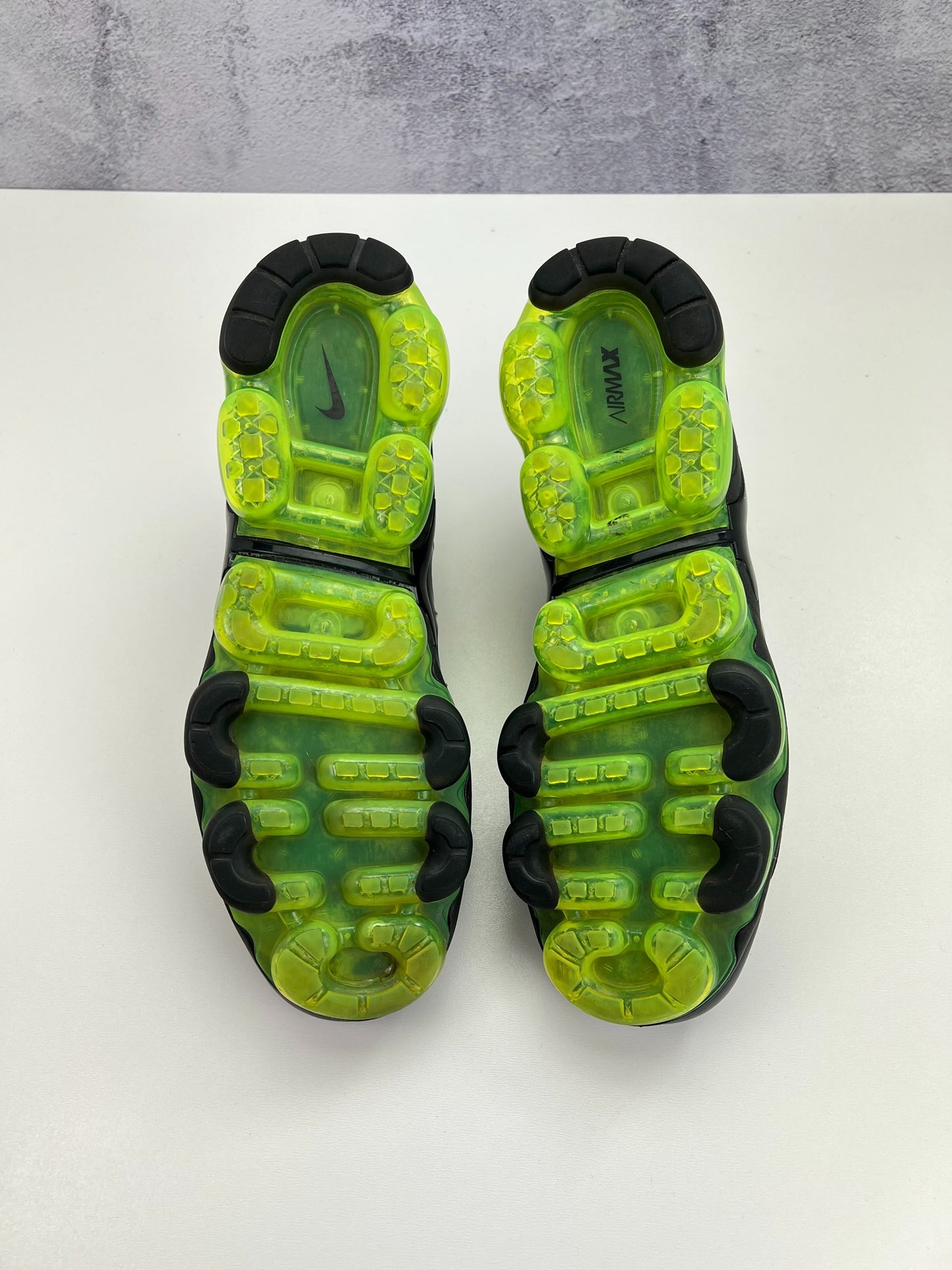 Nike Air Vapormax Plus (44) - sneakilystore