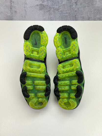 Nike Air Vapormax Plus (44) - sneakilystore