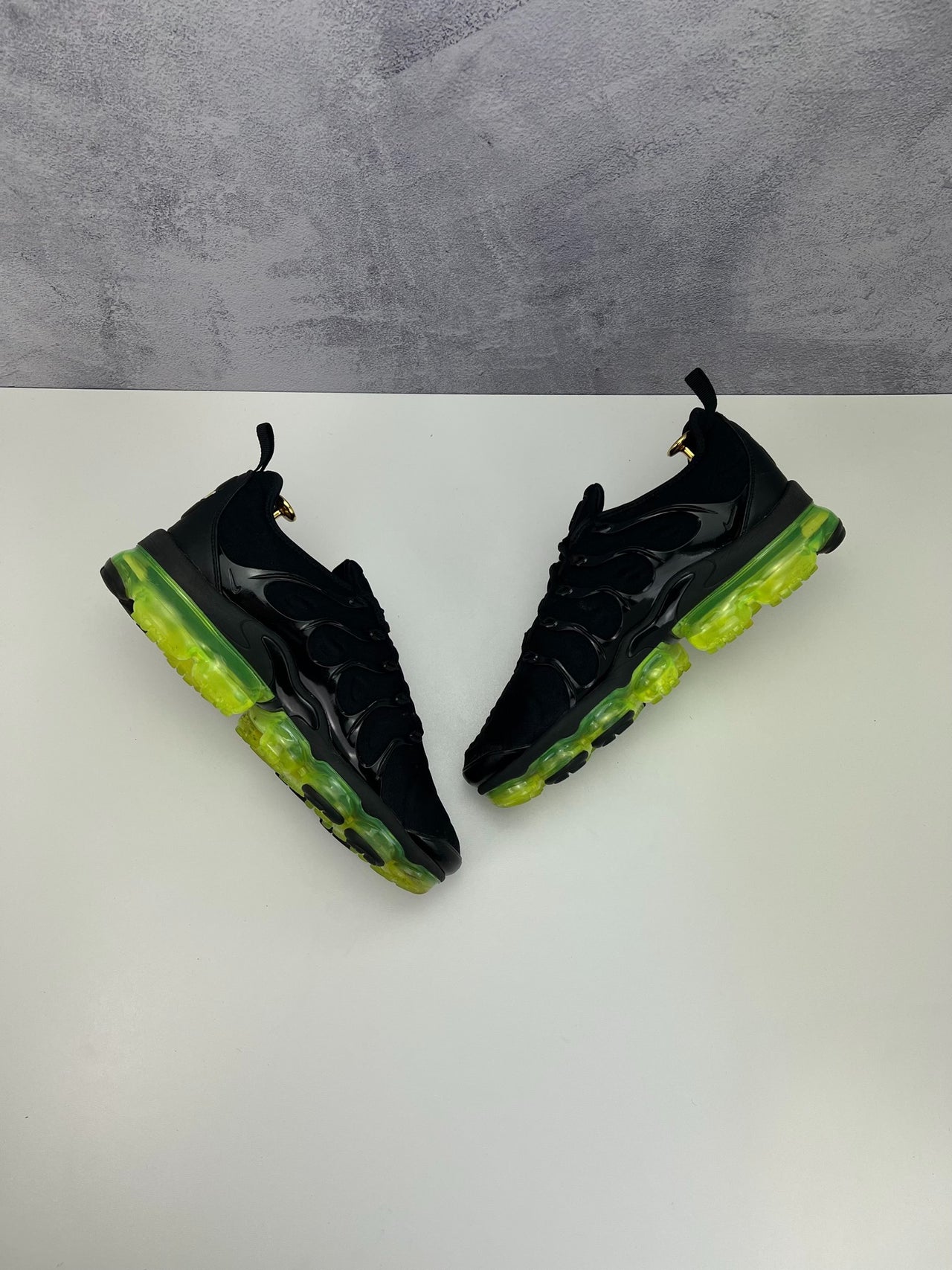 Nike Air Vapormax Plus (44) - sneakilystore