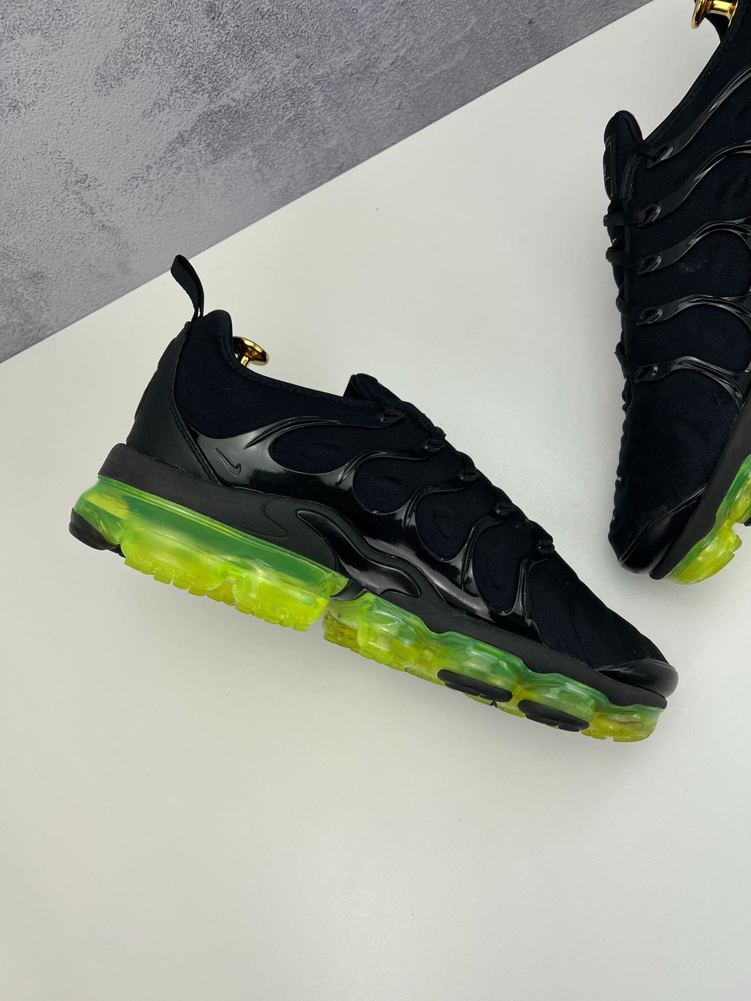 Nike Air Vapormax Plus (44) - sneakilystore