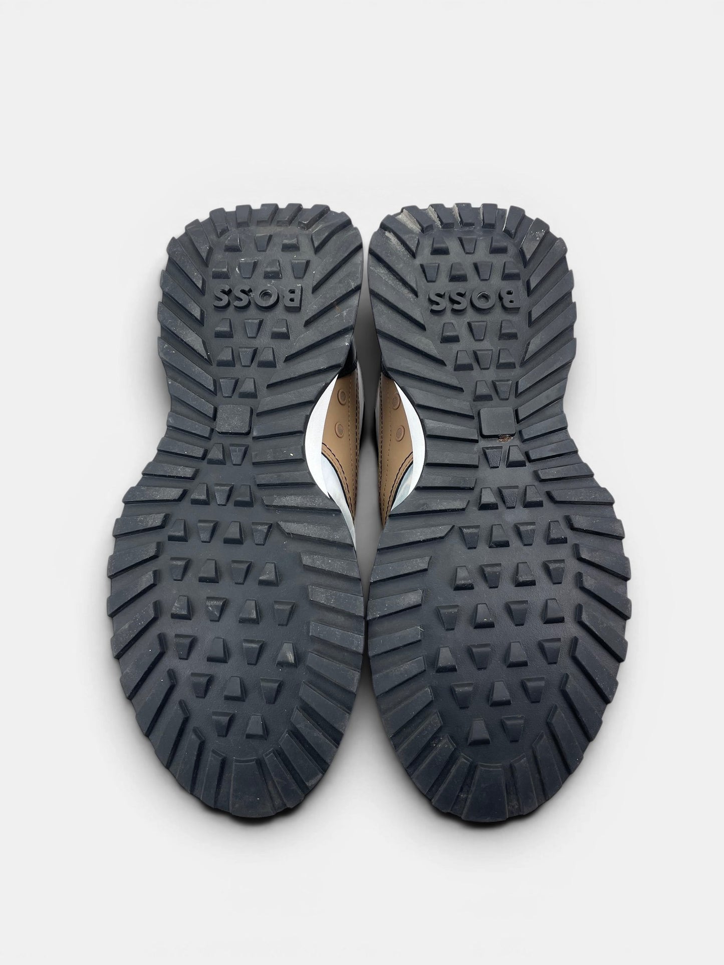 Hugo Boss BOSS Jonah Runn Trainers — buty sportowe męskie w bardzo dobrym stanie rozmiar 41, podeszwa