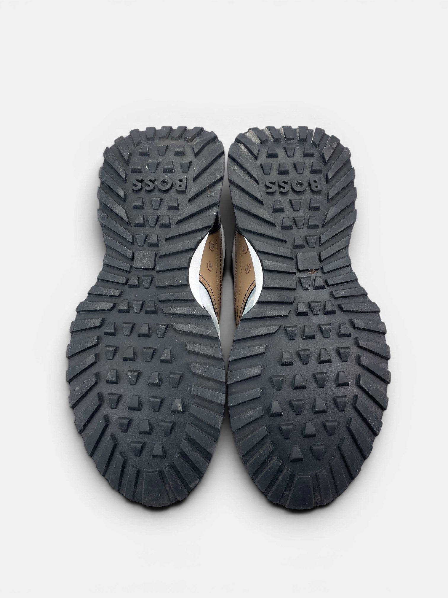 Hugo Boss BOSS Jonah Runn Trainers — buty sportowe męskie w bardzo dobrym stanie rozmiar 41, podeszwa