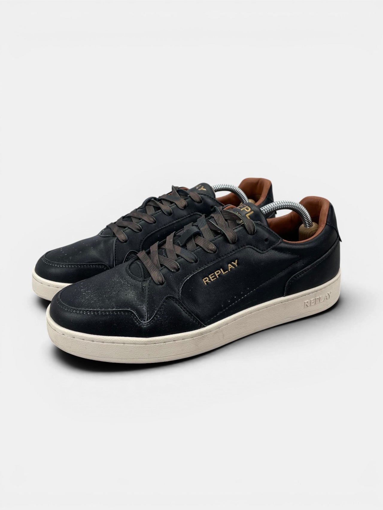 Replay Sneakers — buty sportowe męskie w bardzo dobrym stanie rozmiar 43, widok z boku
