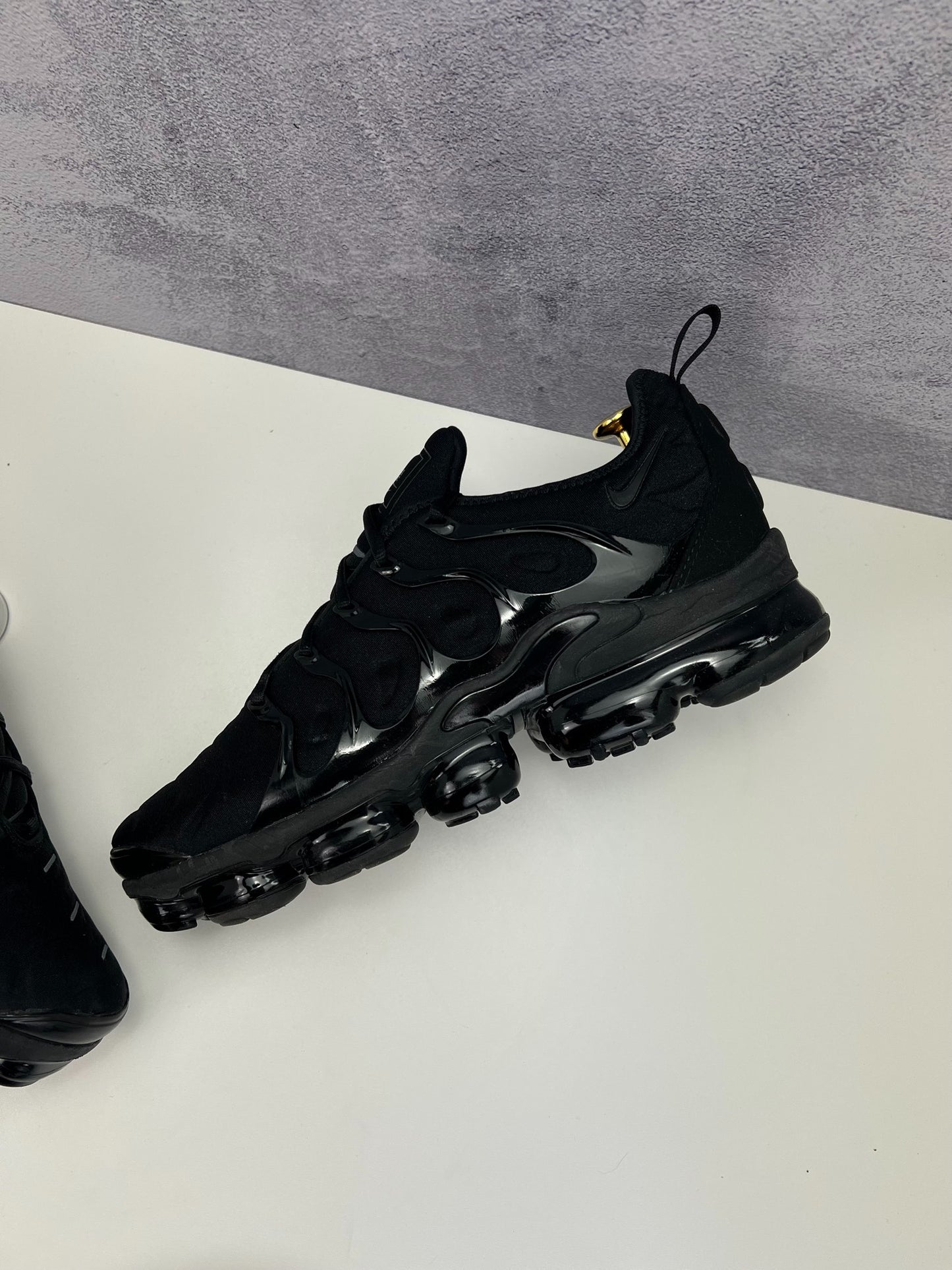 Nike Air Vapormax Plus (44) - sneakilystore