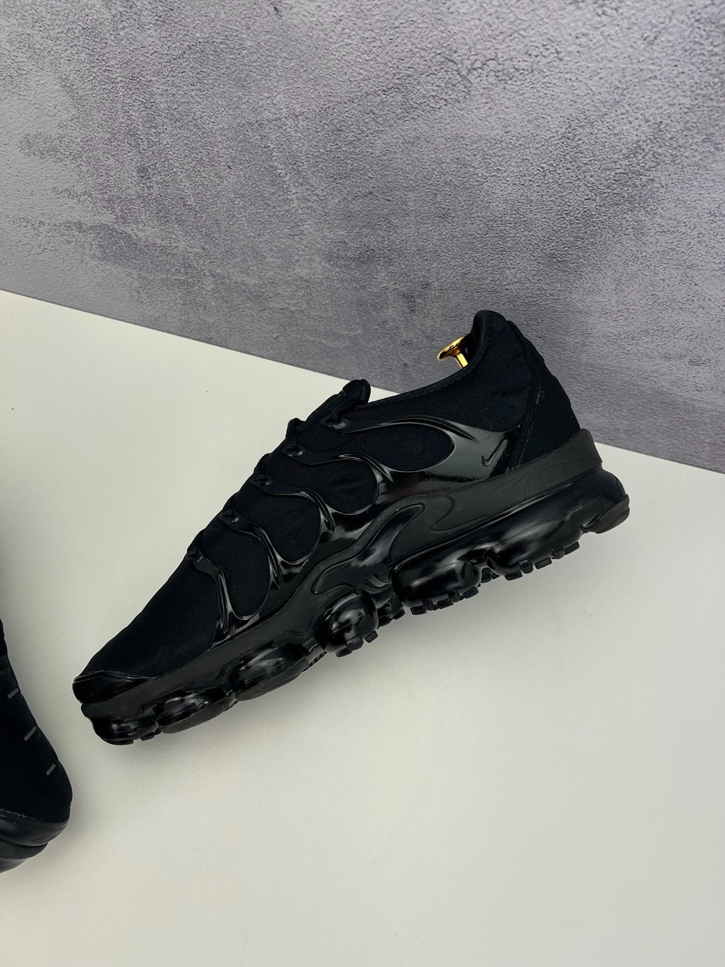 Nike Air Vapormax Plus (44) - sneakilystore