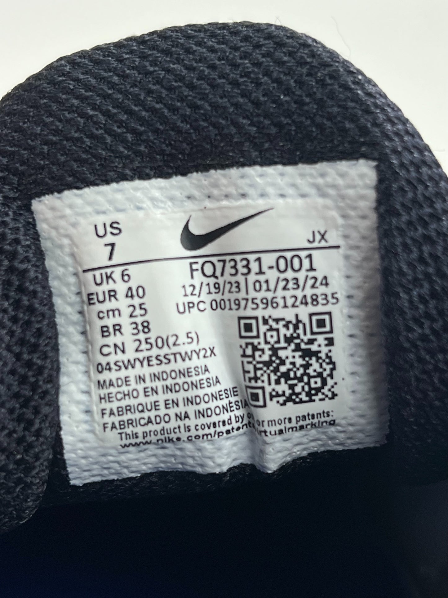 Nike Air Max Plus (40) - sneakilystore
