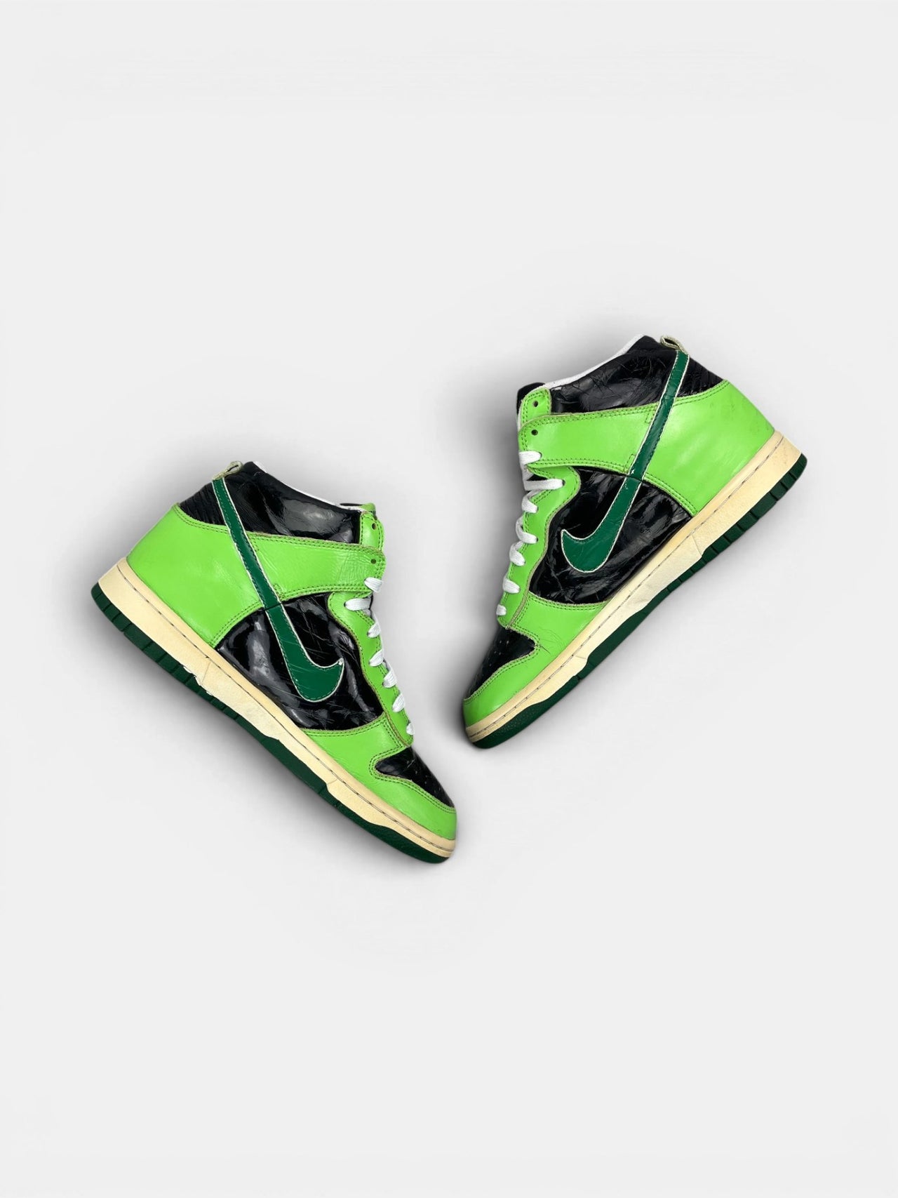 Nike Dunk High Halloween — buty sportowe damskie w bardzo dobrym stanie rozmiar 38, zewnętrzny panel prawego buta