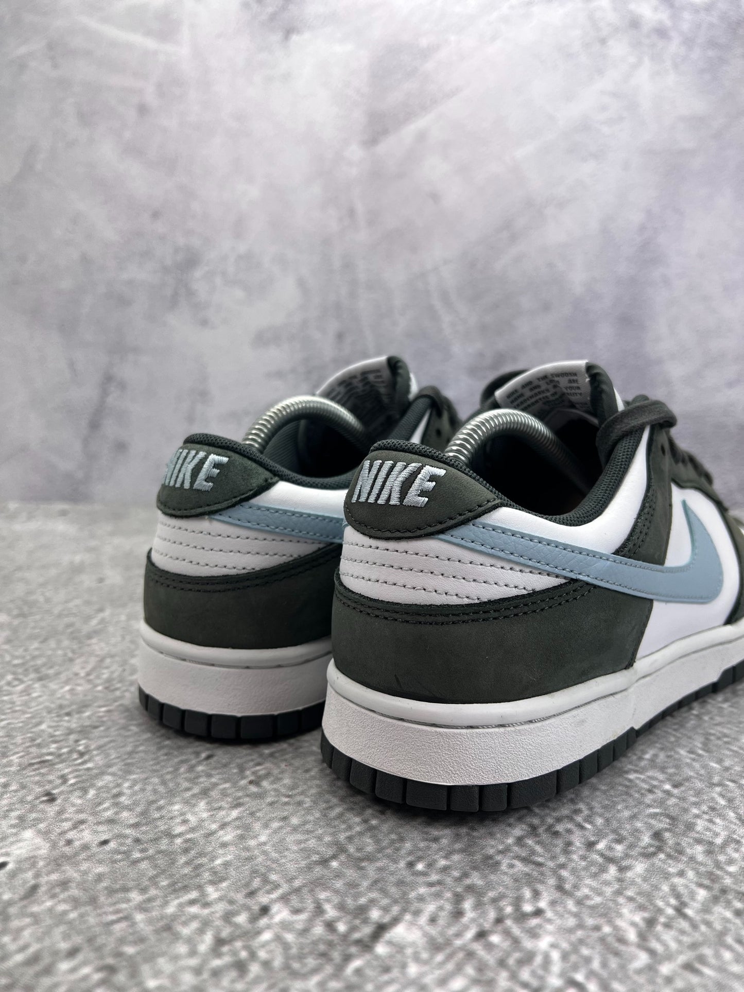 Nike Dunk Low (42.5) - sneakilystore