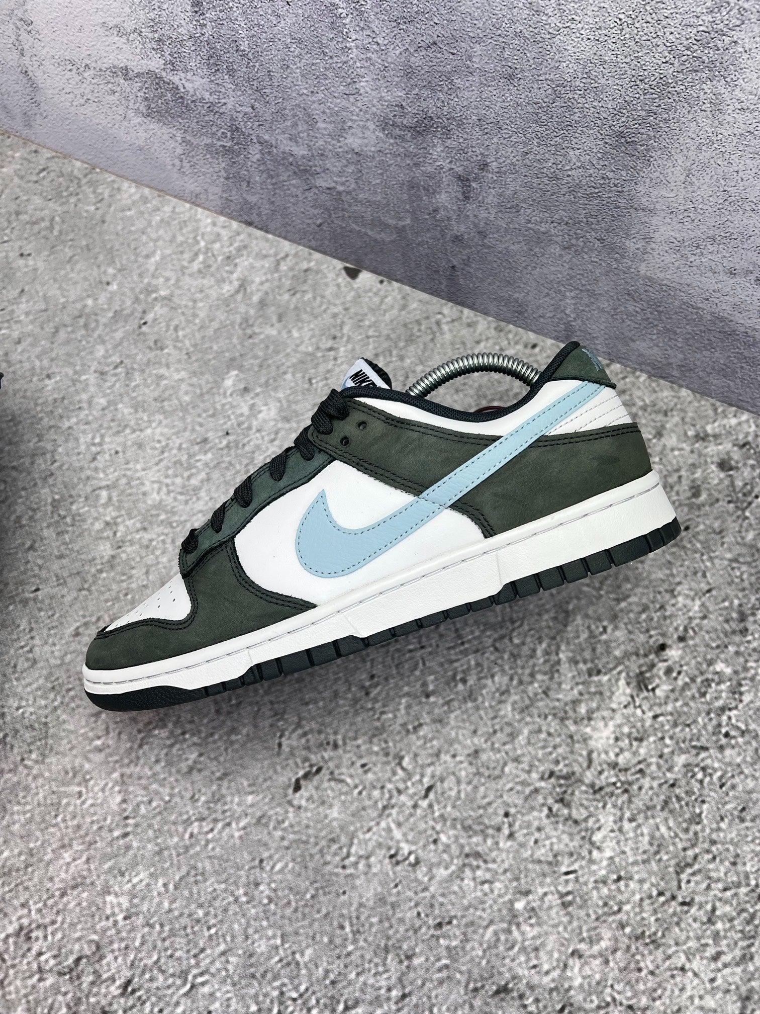 Nike Dunk Low (42.5) - sneakilystore