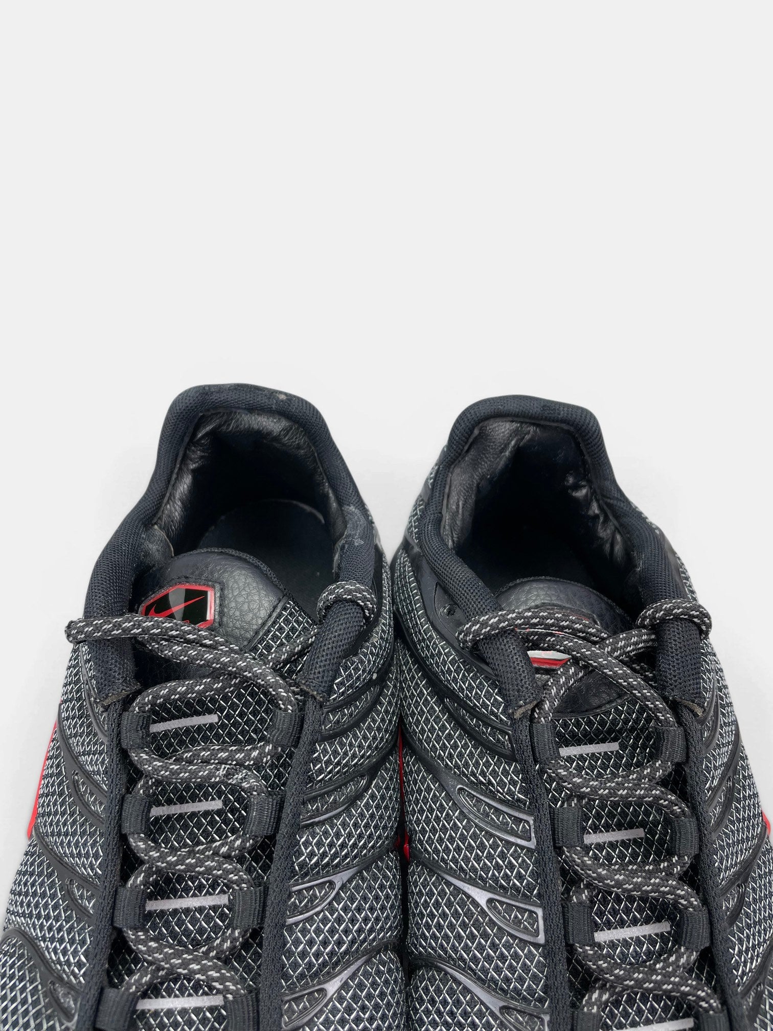 Nike Air Max Plus Metal Mesh — buty sportowe męskie w bardzo dobrym stanie rozmiar 45, zapiętki butów