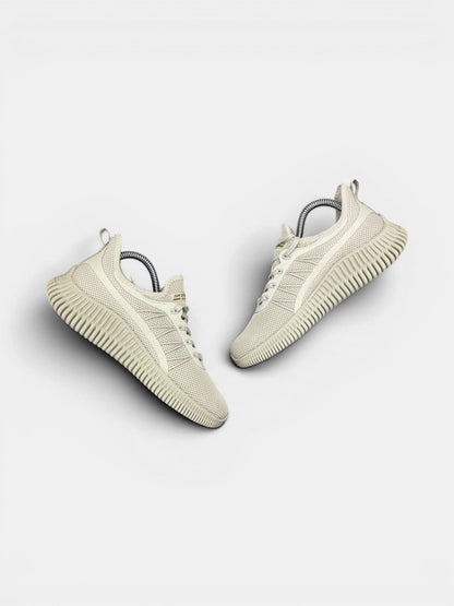 Skechers Bobs — buty sportowe damskie w bardzo dobrym stanie rozmiar 36, zewnętrzny panel prawego buta