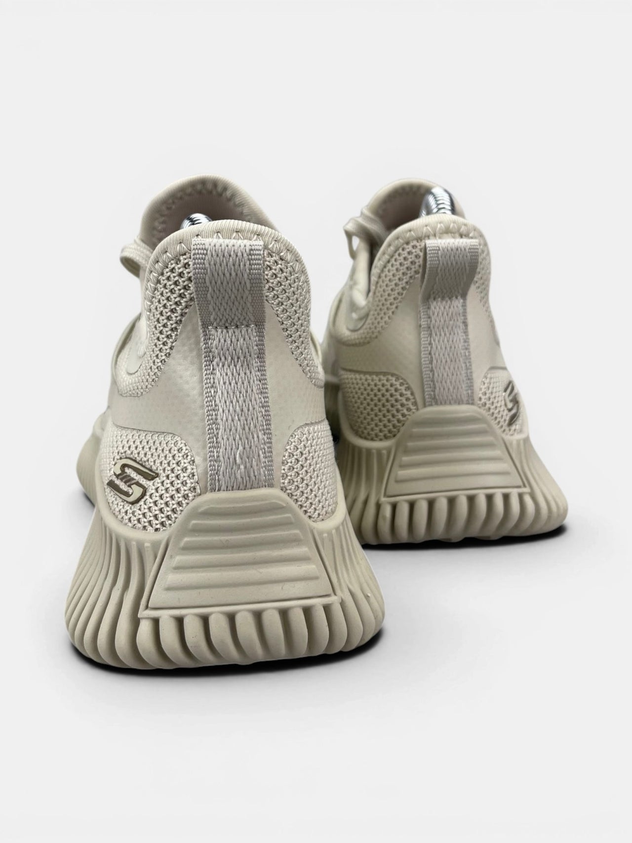 Skechers Bobs — buty sportowe damskie w bardzo dobrym stanie rozmiar 36, widok z tyłu