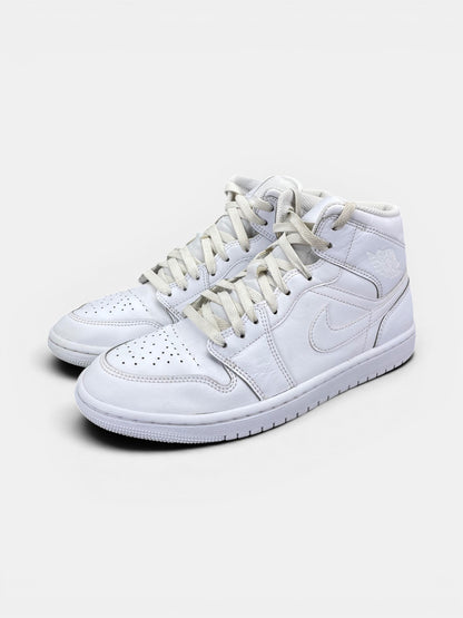 Jordan Air Jordan 1 Mid Triple White — buty sportowe męskie w bardzo dobrym stanie rozmiar 42, widok z boku