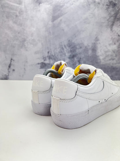 Nike Blazer Low (40) - sneakilystore