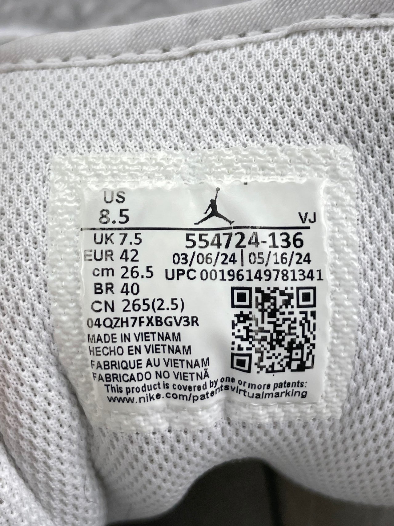 Jordan Air Jordan 1 Mid Triple White — buty sportowe męskie w bardzo dobrym stanie rozmiar 42, opcjonalne zdjęcie 2