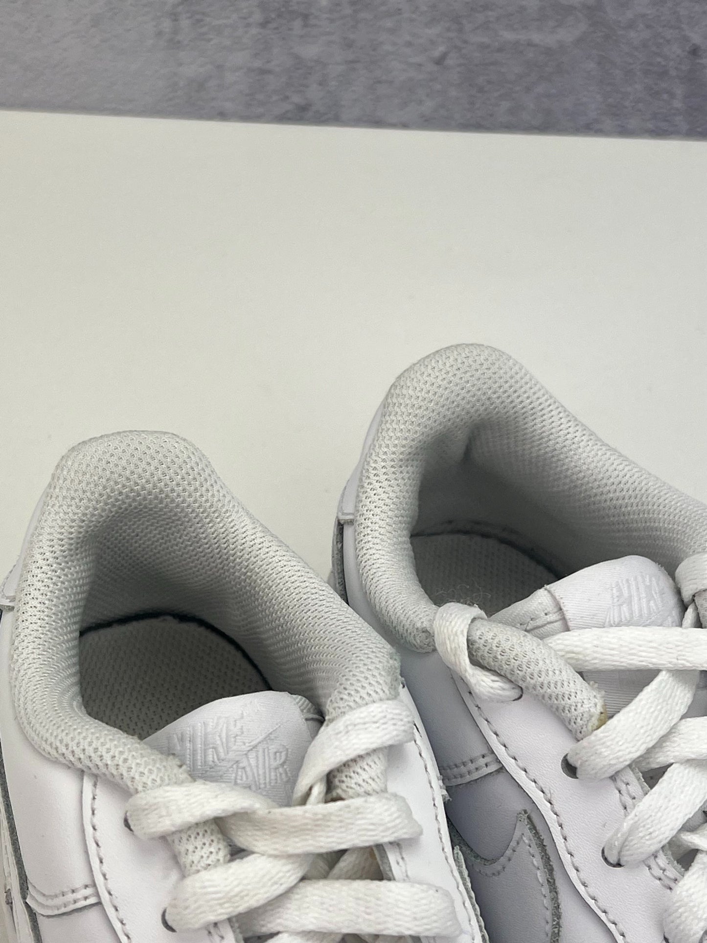 Nike Air Force 1 Low (37.5) - sneakilystore