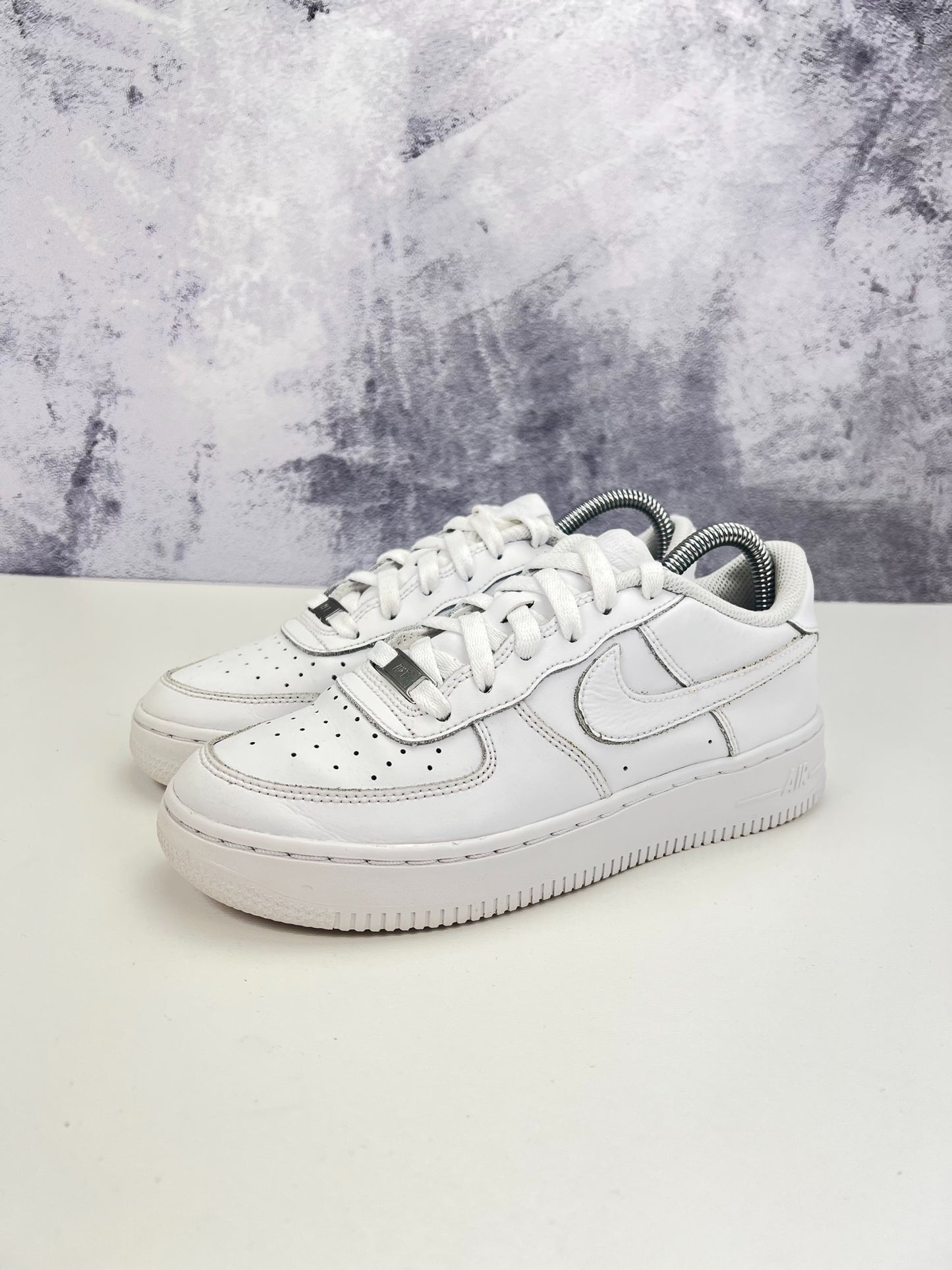 Nike Air Force 1 Low (37.5) - sneakilystore