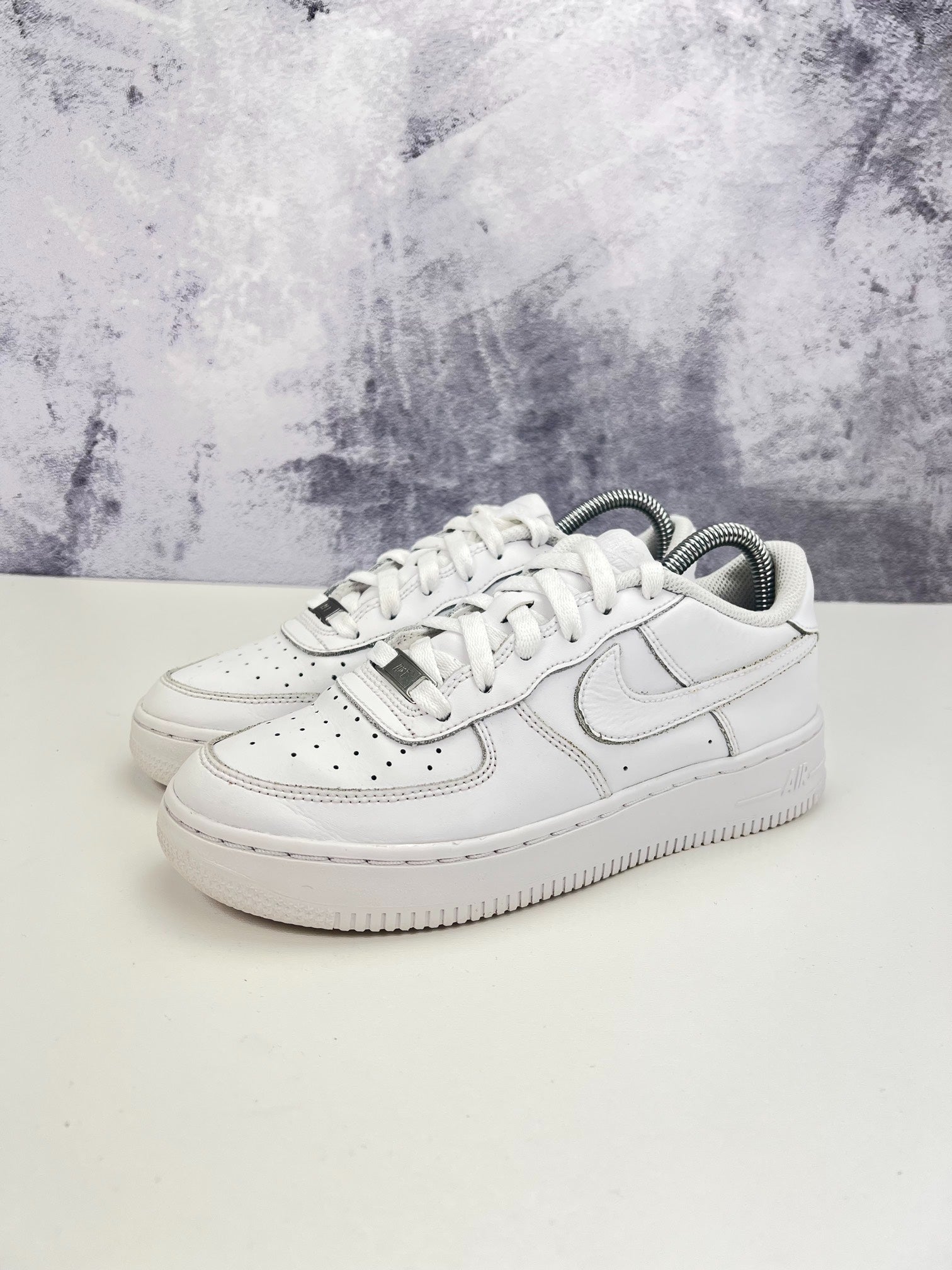 Nike Air Force 1 Low (37.5) - sneakilystore