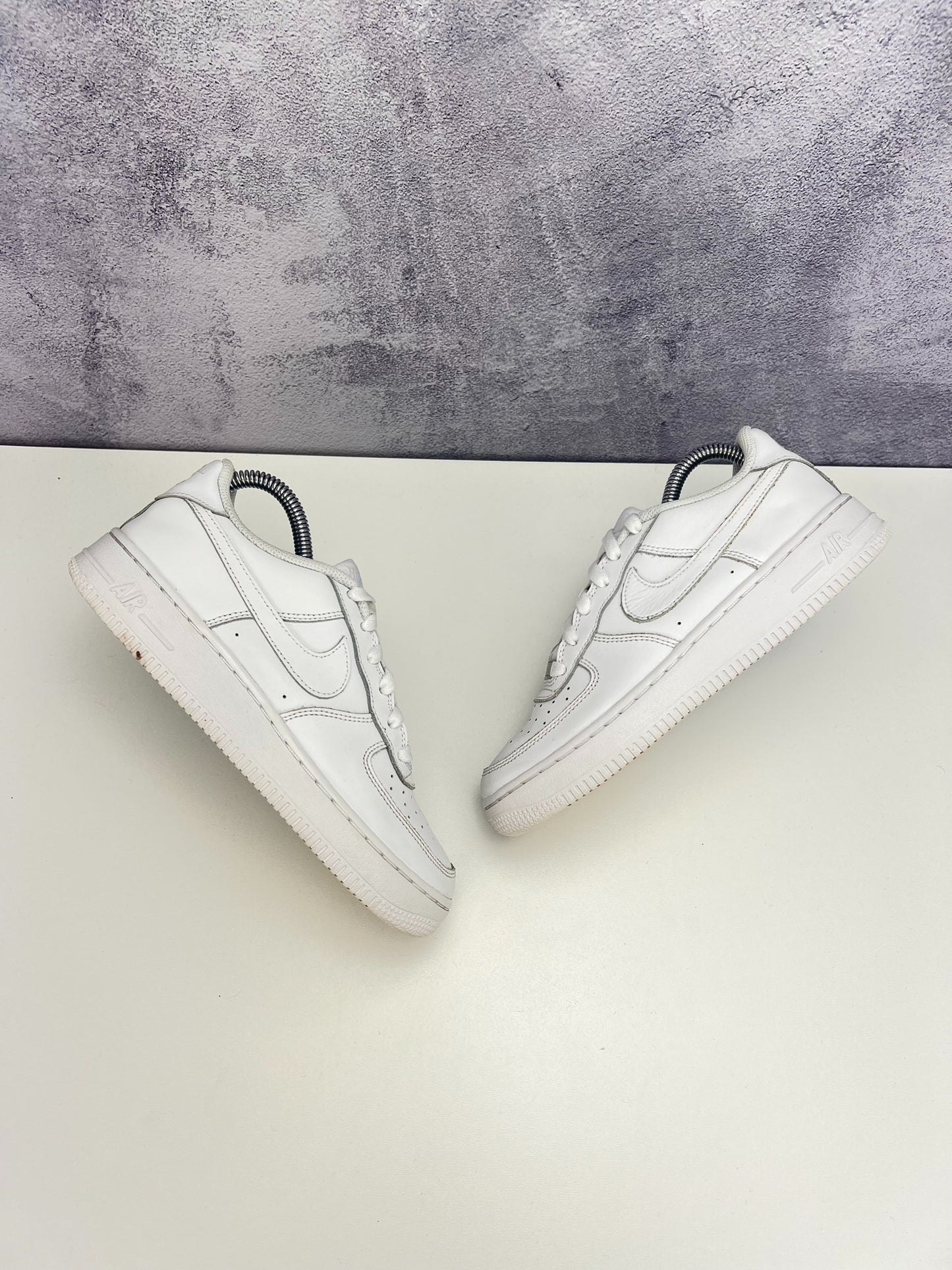 Nike Air Force 1 Low (37.5) - sneakilystore