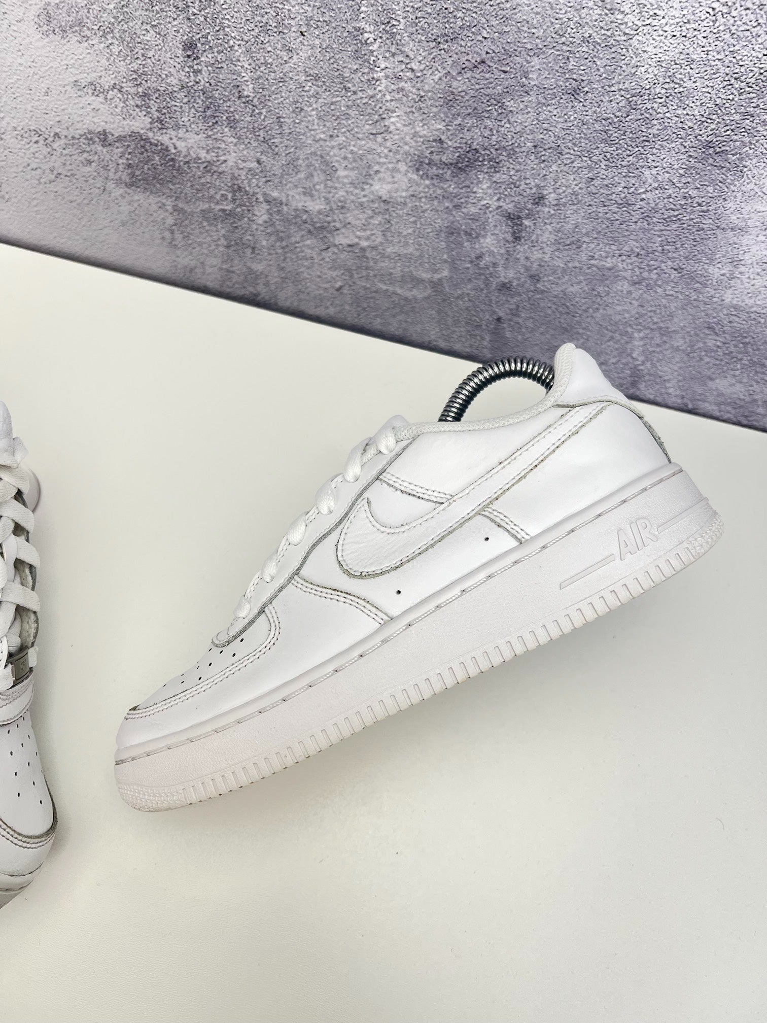 Nike Air Force 1 Low (37.5) - sneakilystore