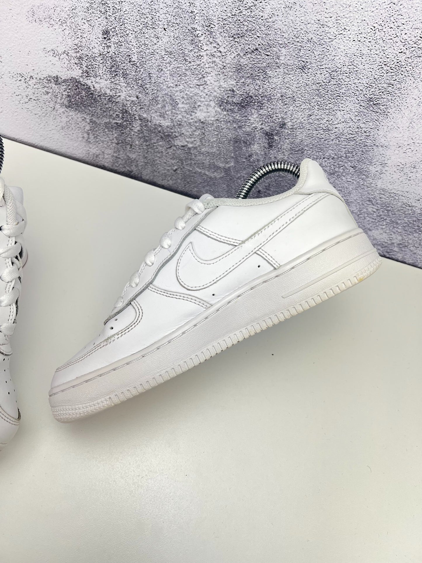 Nike Air Force 1 Low (37.5) - sneakilystore