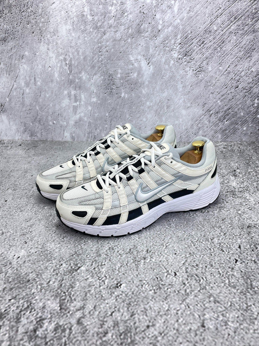 Nike P-6000 Sail Wolf Grey — buty sportowe męskie w bardzo dobrym stanie rozmiar 45.5, widok z boku