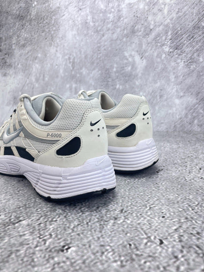 Nike P-6000 Sail Wolf Grey — buty sportowe męskie w bardzo dobrym stanie rozmiar 45.5, podeszwa