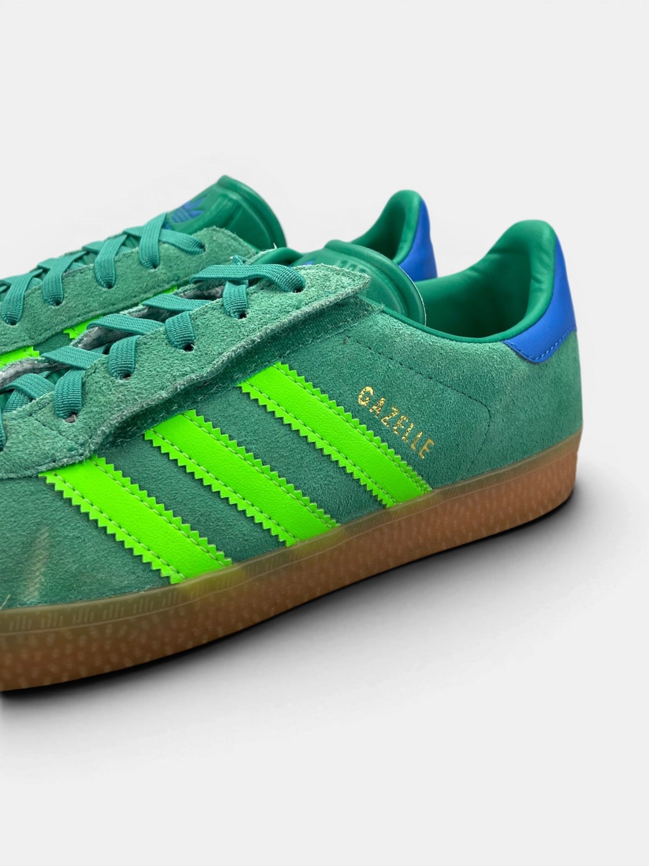 Adidas Gazelle — buty sportowe dziecięce w bardzo dobrym stanie rozmiar 35, metka