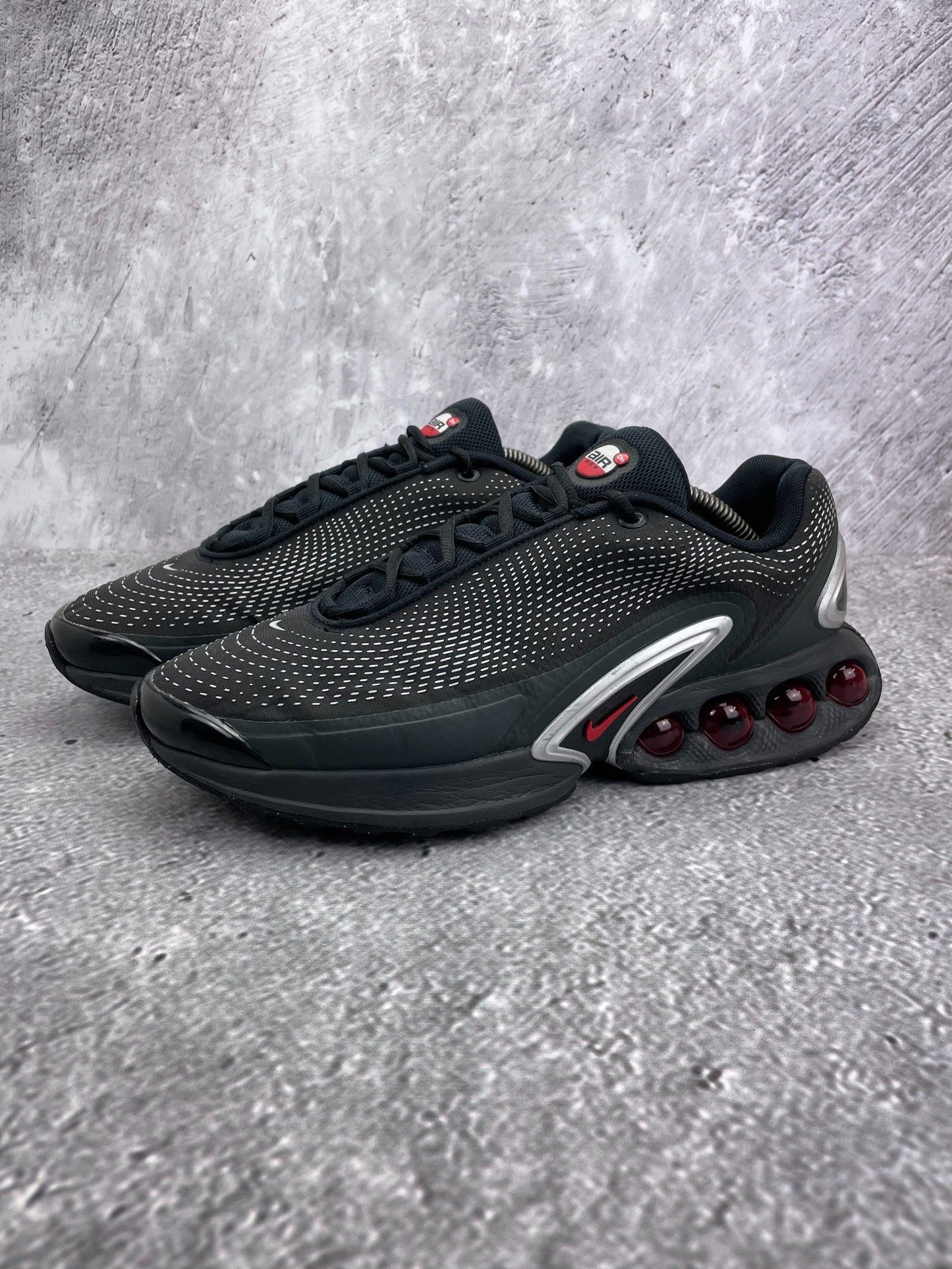Nike Air Max Dn — buty sportowe męskie w bardzo dobrym stanie rozmiar 45, widok z góry