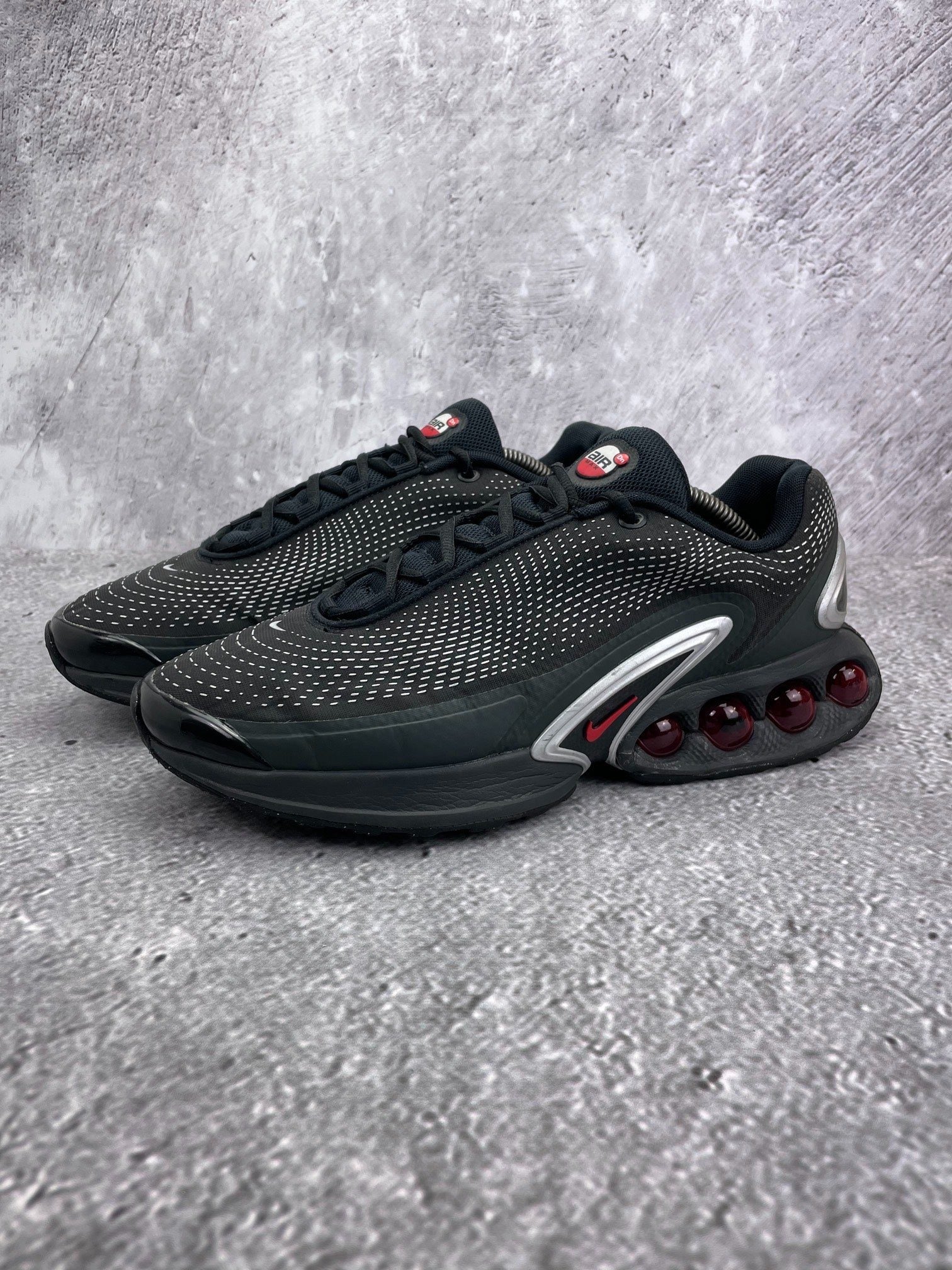 Nike Air Max Dn — buty sportowe męskie w bardzo dobrym stanie rozmiar 45, widok z góry