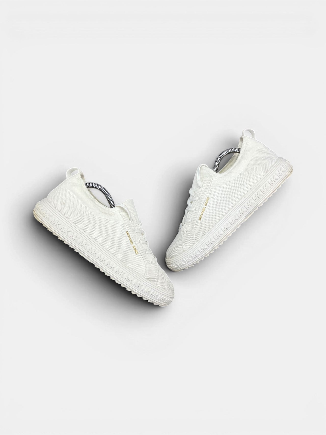 Michael Kors Grove Knit Sneakers — buty sportowe męskie w bardzo dobrym stanie rozmiar 41, widok z góry na zewnętrzną stronę butów