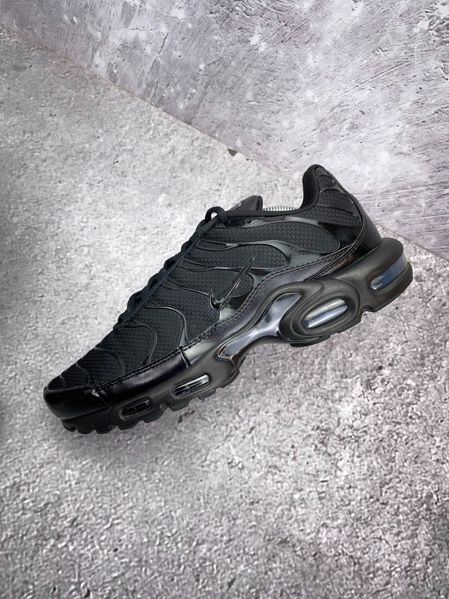 Nike Air Max Plus (45.5) - sneakilystore