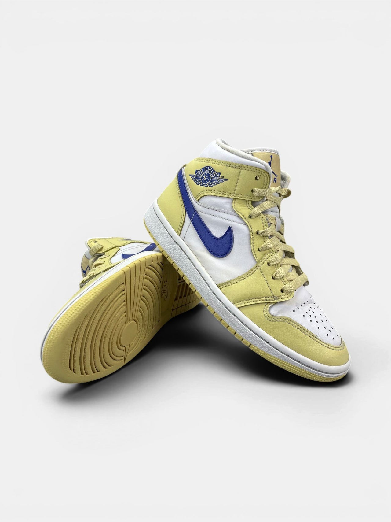 Nike Air Jordan 1 Mid Lemon Wash — buty sportowe damskie w bardzo dobrym stanie rozmiar 36.5, boczny profil