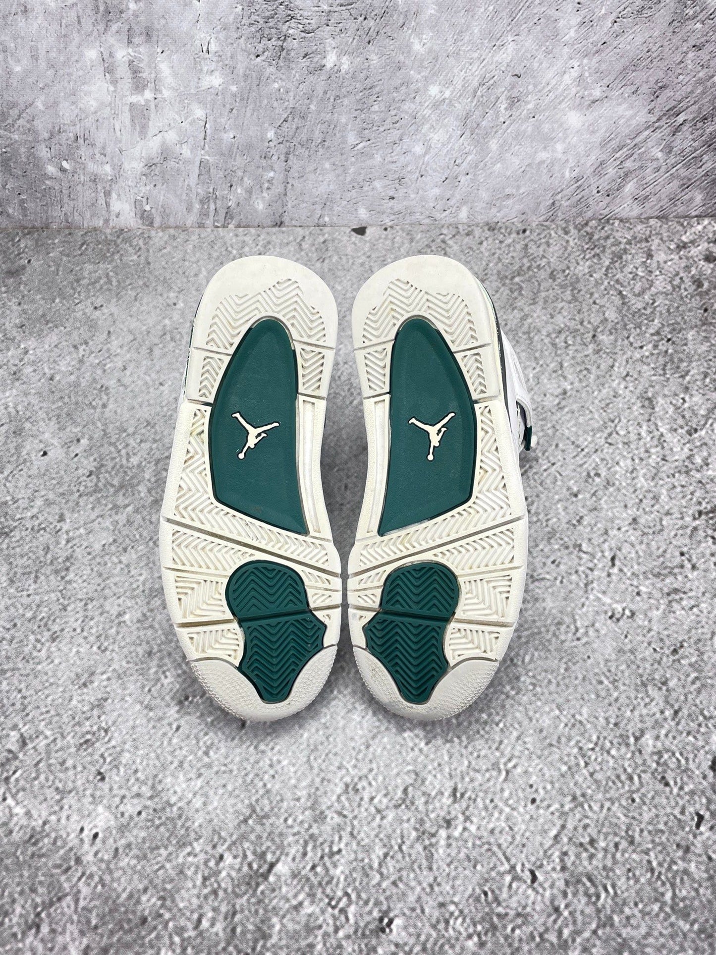 Nike Air Jordan 4 Retro Oxidized Green — buty sportowe damskie w bardzo dobrym stanie rozmiar 37.5, widok z góry