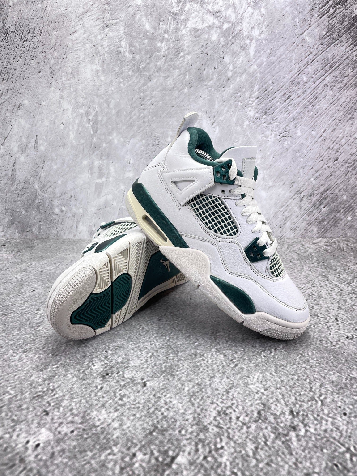 Nike Air Jordan 4 Retro Oxidized Green — buty sportowe damskie w bardzo dobrym stanie rozmiar 37.5, opcjonalne zdjęcie 1