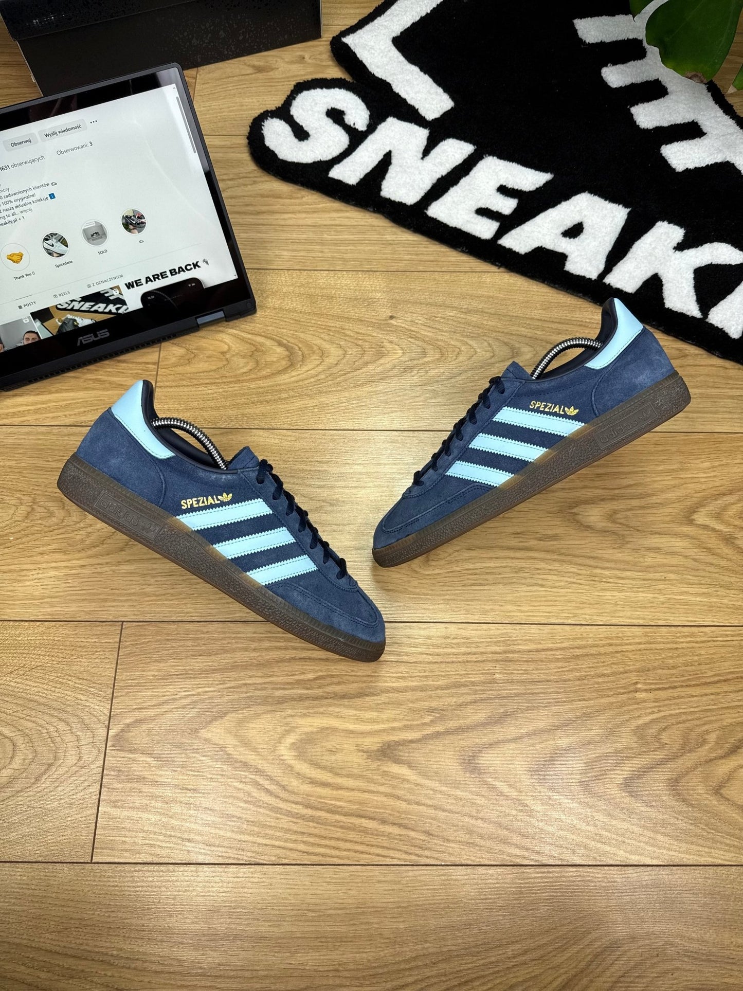 Adidas Spezial (43 1/3)