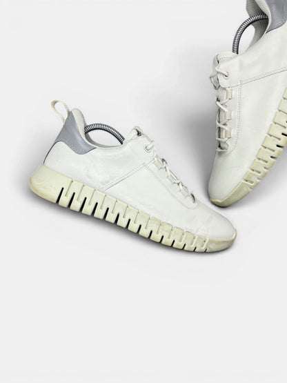 Ecco Leather Sneakers — buty sportowe męskie w bardzo dobrym stanie rozmiar 41, zewnętrzny panel lewego buta