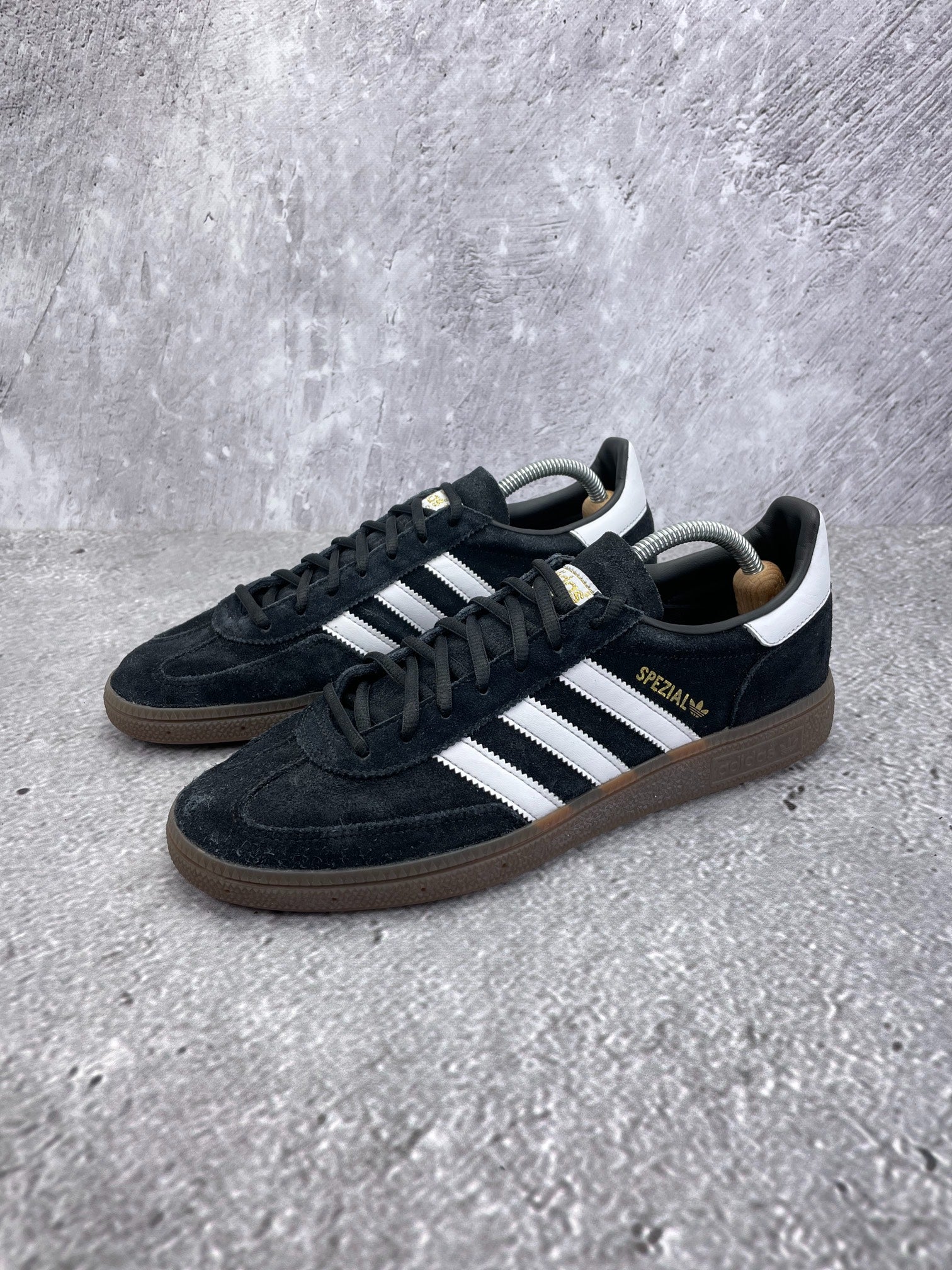 Adidas Spezial (43 1/3) - sneakilystore