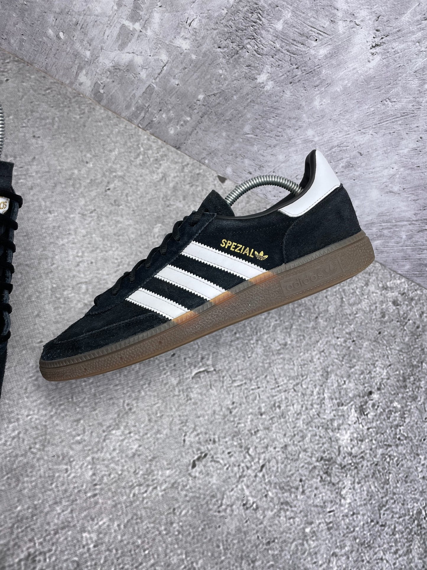 Adidas Spezial (43 1/3) - sneakilystore