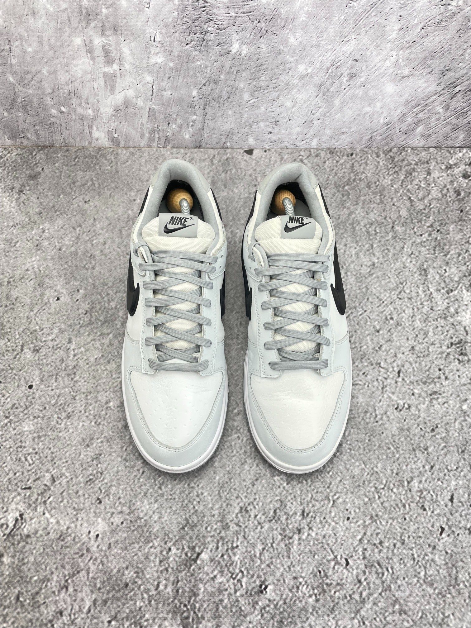 Nike Dunk Low GORE-TEX Summit White Smoke Grey — buty sportowe męskie w bardzo dobrym stanie rozmiar 45, widok z tyłu