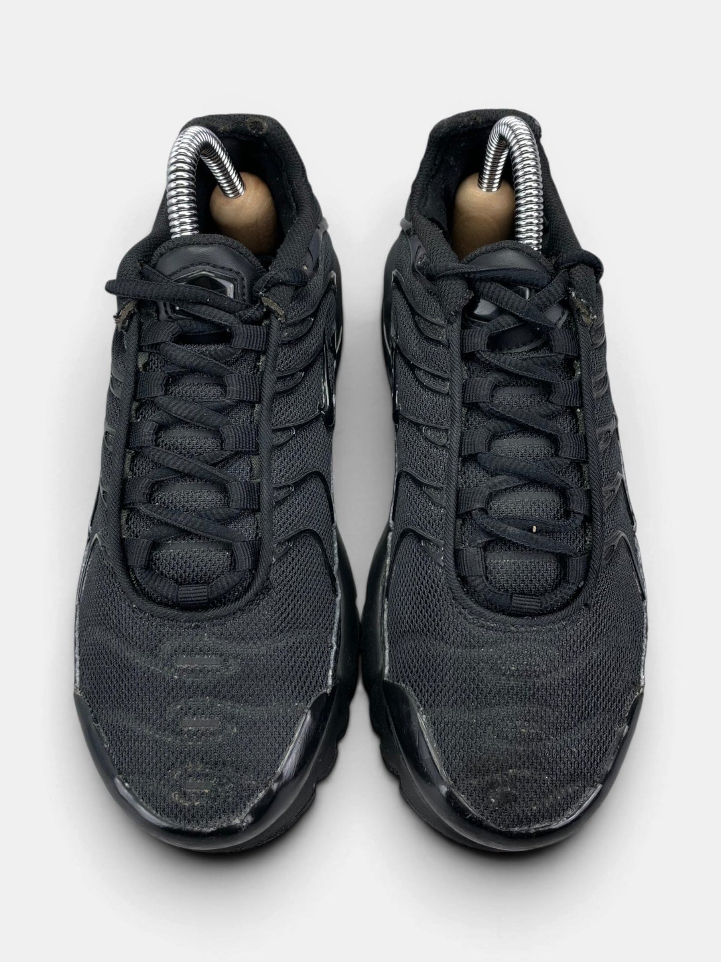 Nike Air Max Plus (TN) Triple Black — buty sportowe damskie w bardzo dobrym stanie rozmiar 37.5, widok z góry