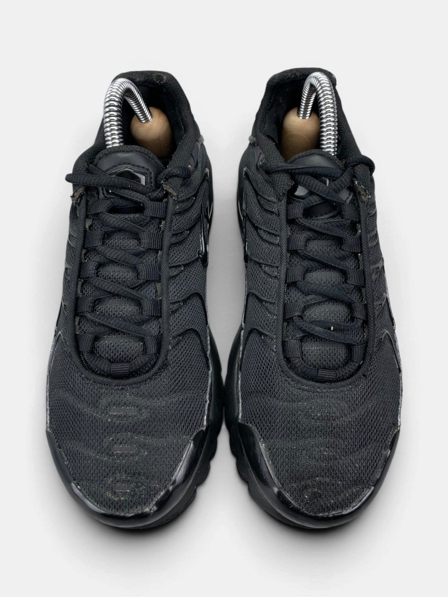 Nike Air Max Plus (TN) Triple Black — buty sportowe damskie w bardzo dobrym stanie rozmiar 37.5, widok z góry