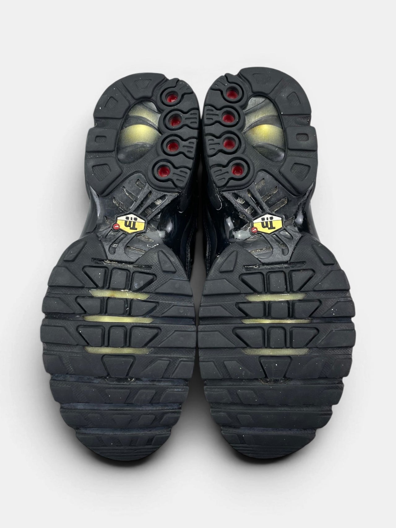 Nike Air Max Plus (TN) Triple Black — buty sportowe damskie w bardzo dobrym stanie rozmiar 37.5, podeszwa