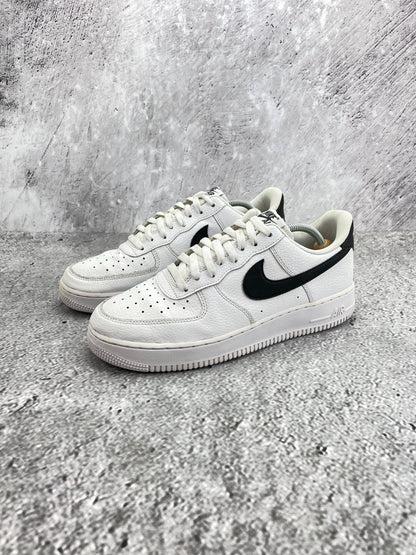 Nike Air Force 1 Low White/Black — buty sportowe męskie w bardzo dobrym stanie rozmiar 44, widok z boku