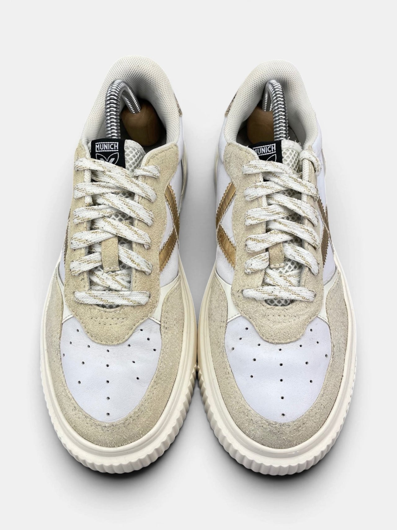 Munich Sneakers — buty sportowe damskie w bardzo dobrym stanie rozmiar 37, widok z góry