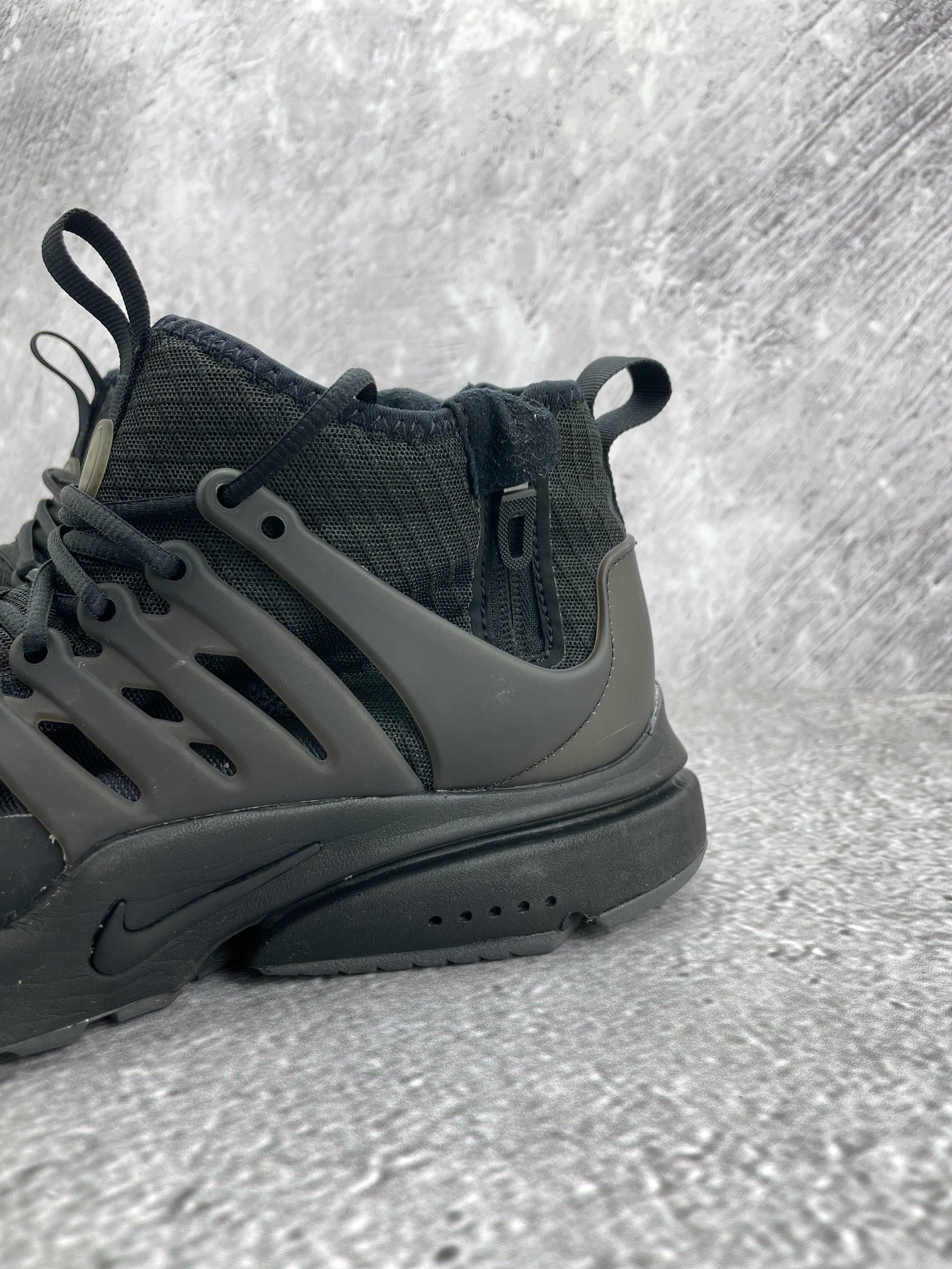 Nike Air Presto Mid Utility (45) - sneakilystore