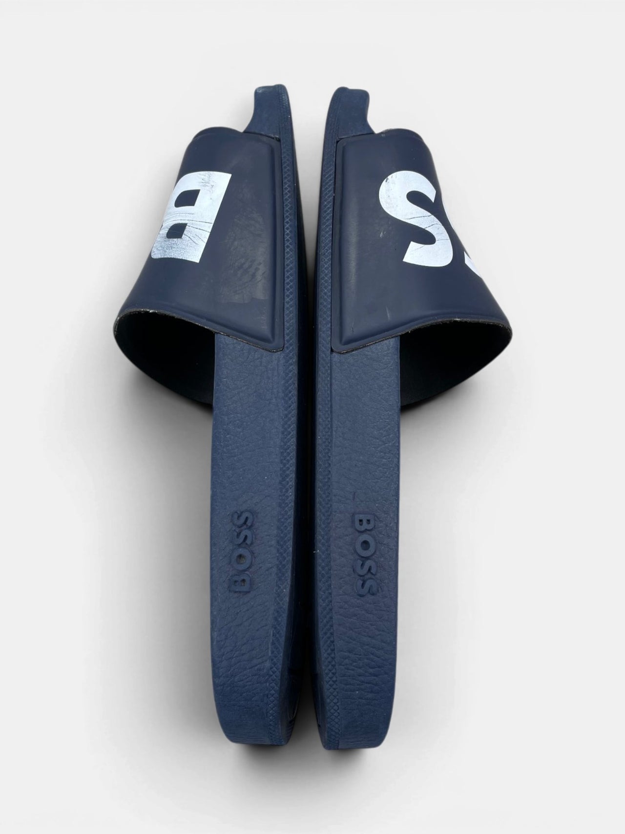 Hugo Boss Boss Slippers — buty sportowe męskie w bardzo dobrym stanie rozmiar 42, boczny profil