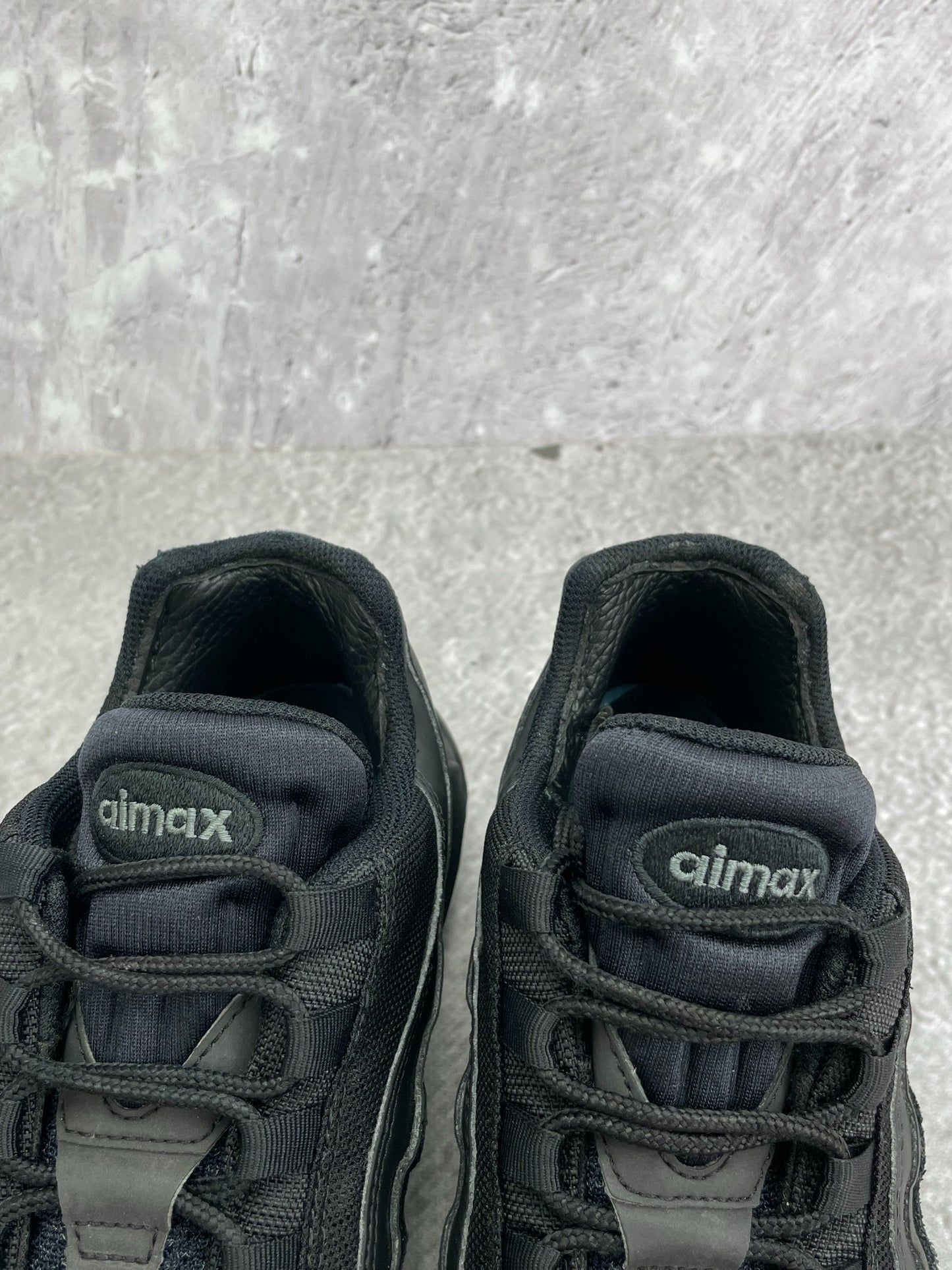 Nike Air Max 95 (42.5) - sneakilystore