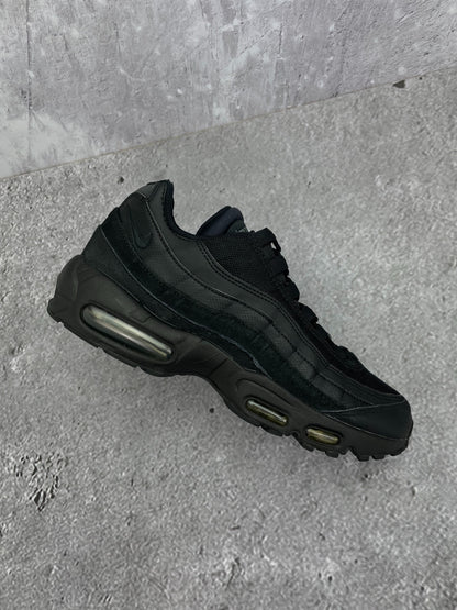 Nike Air Max 95 (42.5) - sneakilystore